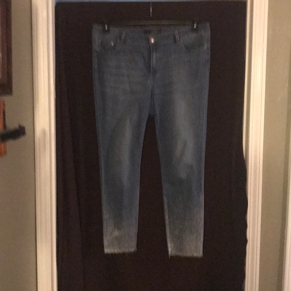 Ankle Jeans